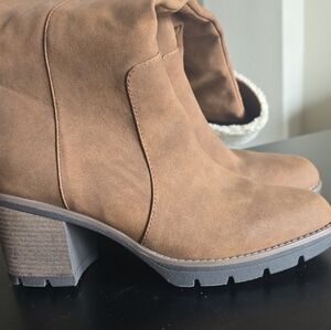 SOUL Naturalizer Brown Heeled Boots